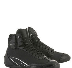 Marka z ofertą na każdą porę roku – buty Palladium