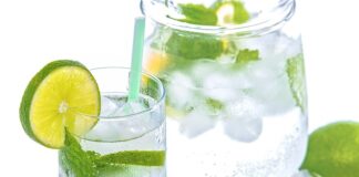 Na co pomaga sok z czarnych jagód?