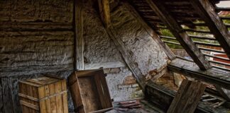 Jak otworzyć skrzynkę do prądu bez kluczyka?