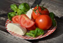Czy ser mozzarella można jeść w diecie lekkostrawnej?